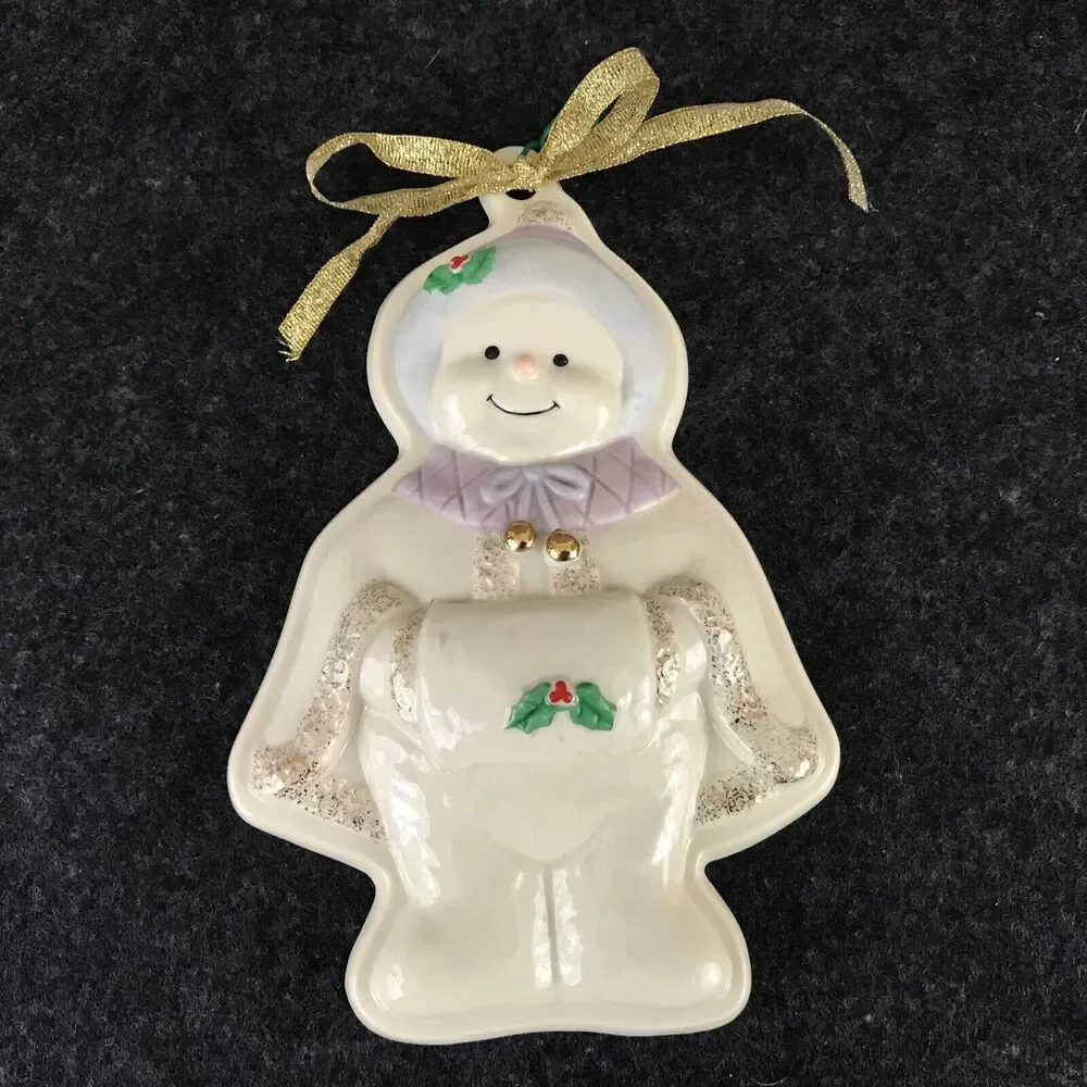 Lenox Snow-Woman Christmas Porcelain Ornament Cookie Cutter Press‎
